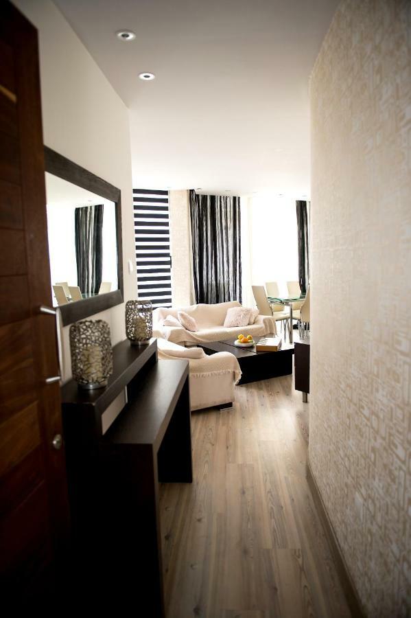 Sophia Court Apartment Ларнака Екстер'єр фото